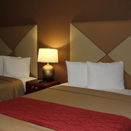 Oskaloosa Econo Lodge מראה חיצוני תמונה