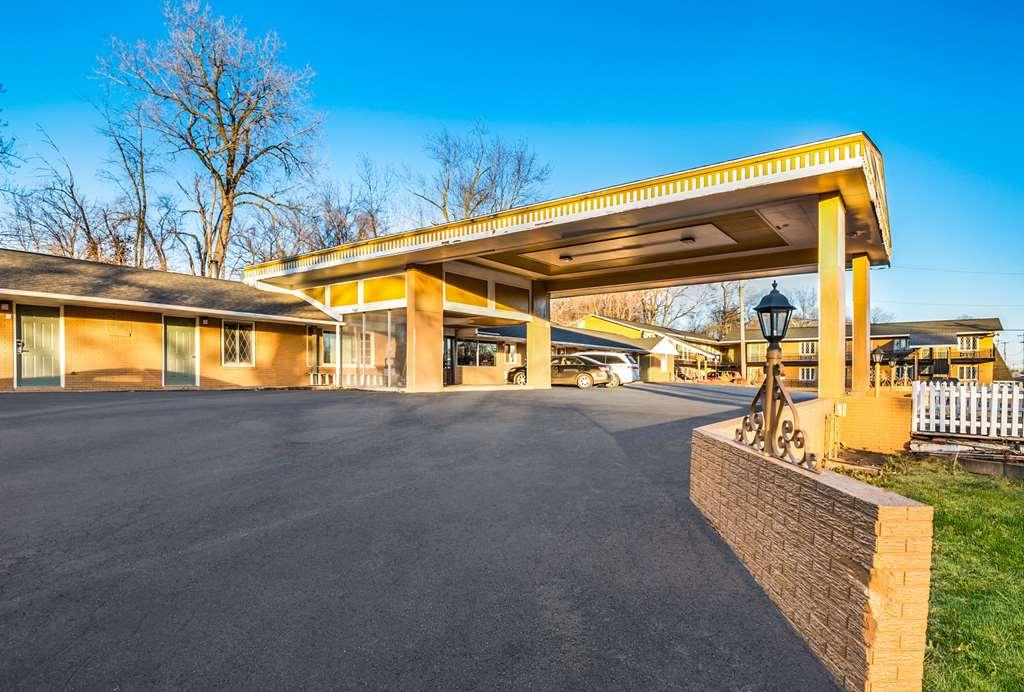 Oskaloosa Econo Lodge מראה חיצוני תמונה