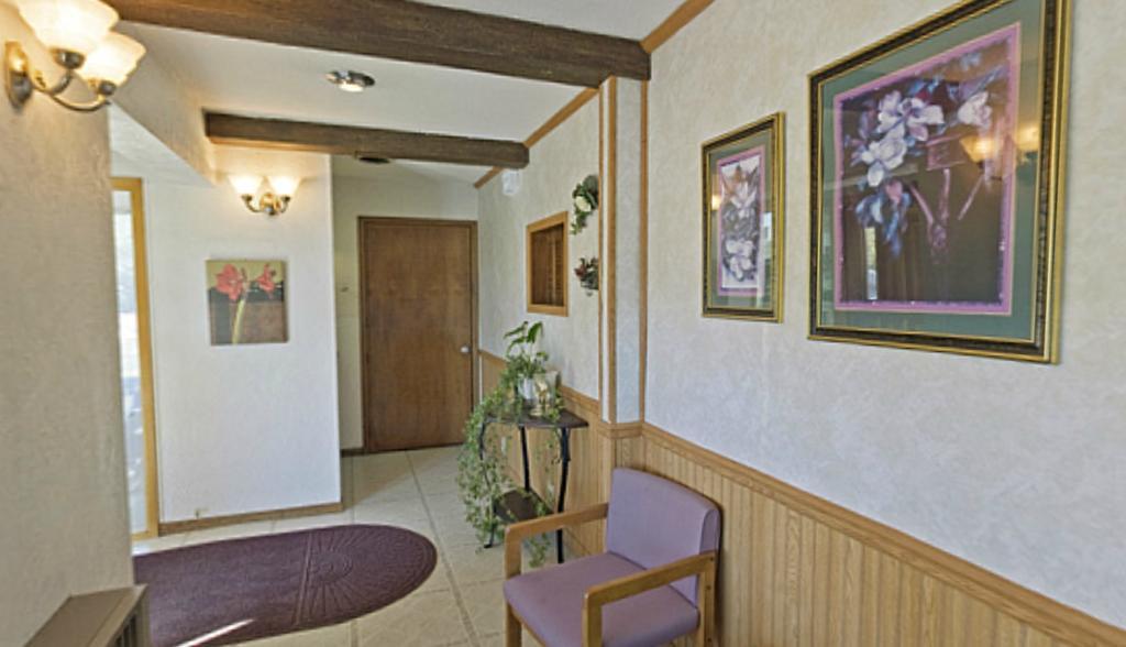 Oskaloosa Econo Lodge מראה חיצוני תמונה