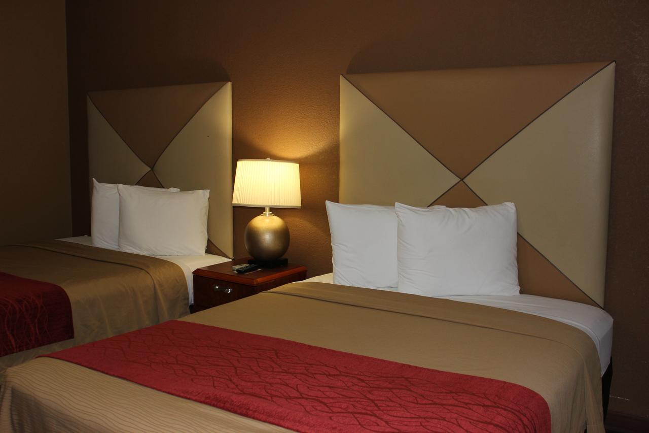 Oskaloosa Econo Lodge מראה חיצוני תמונה