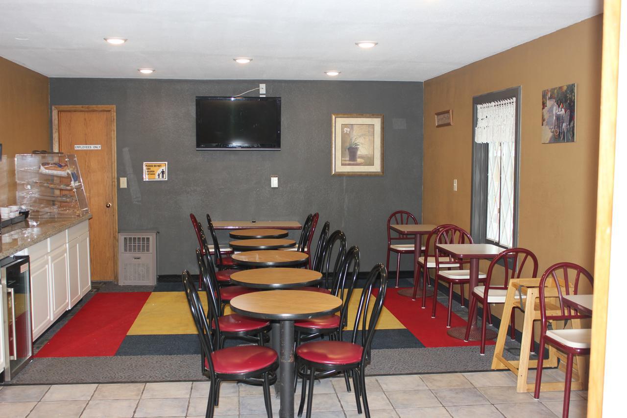 Oskaloosa Econo Lodge מראה חיצוני תמונה