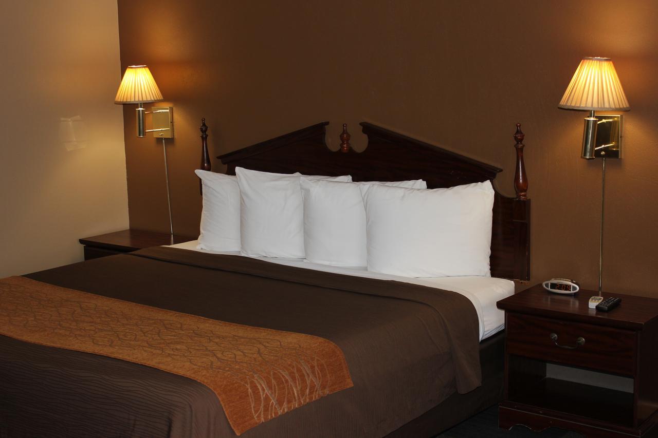Oskaloosa Econo Lodge מראה חיצוני תמונה