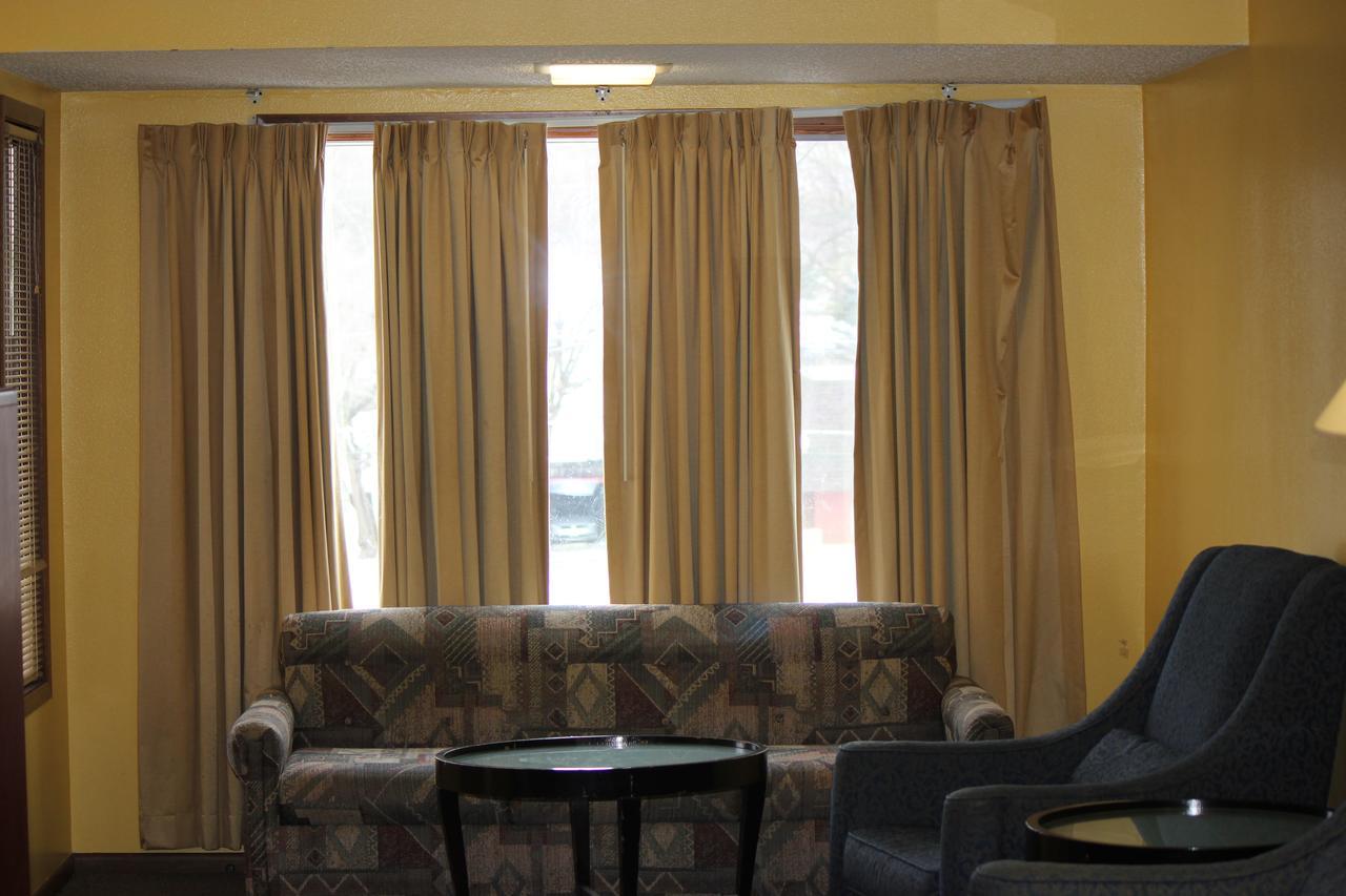 Oskaloosa Econo Lodge מראה חיצוני תמונה